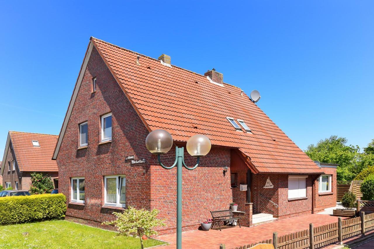 Ferienwohnungen Im Haus Waterkant Neuharlingersiel Buitenkant foto