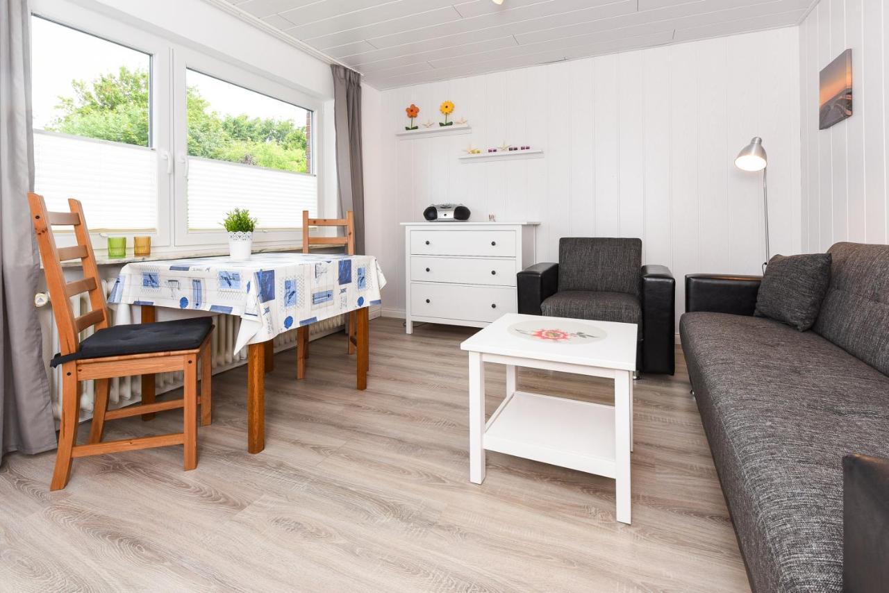 Ferienwohnungen Im Haus Waterkant Neuharlingersiel Buitenkant foto