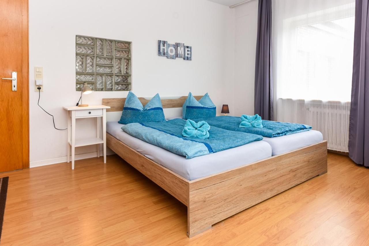 Ferienwohnungen Im Haus Waterkant Neuharlingersiel Buitenkant foto